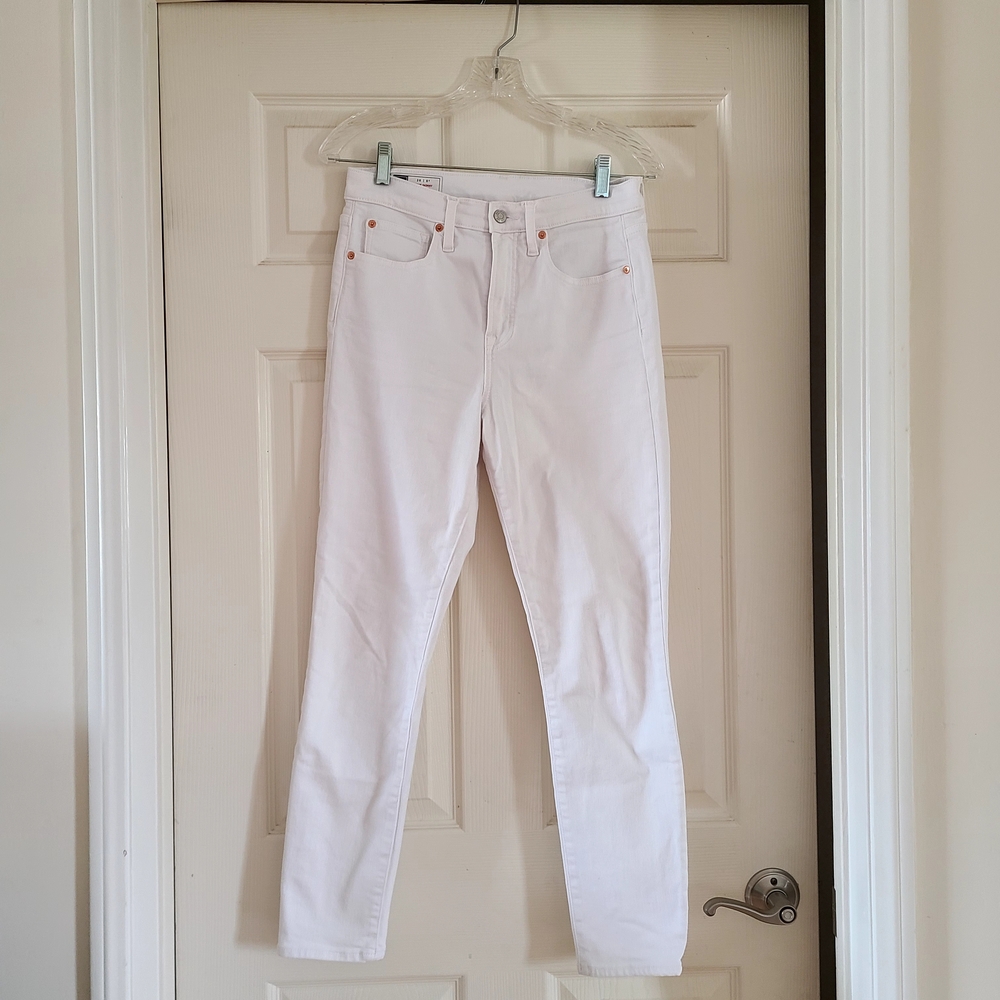 GAP White Skinny Jeans Sleek Fit